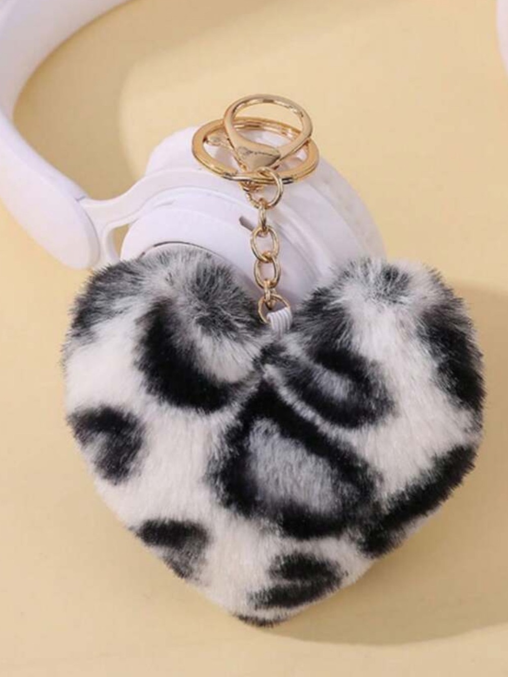NEW Faux Fur Leopard Heart Keychain/Bag Charm